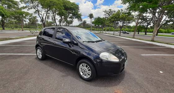 FIAT PUNTO 1.4 ATTRACTIVE 8V FLEX 4P MANUAL FIAT PUNTO 1.4 ATTRACTIVE 8V FLEX 4P MANUAL
